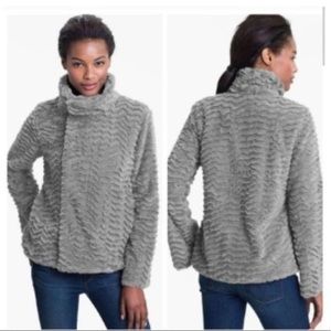 Patagonia Textured Gray Teddy Jacket